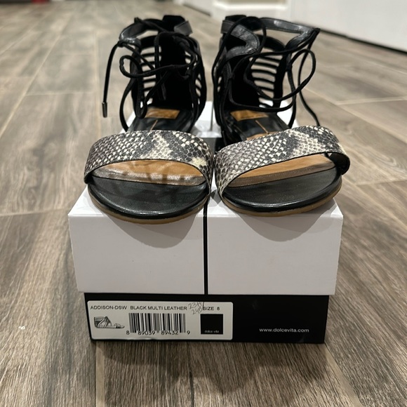 Dolce Vita black flat sandals size 8 - Picture 1 of 6